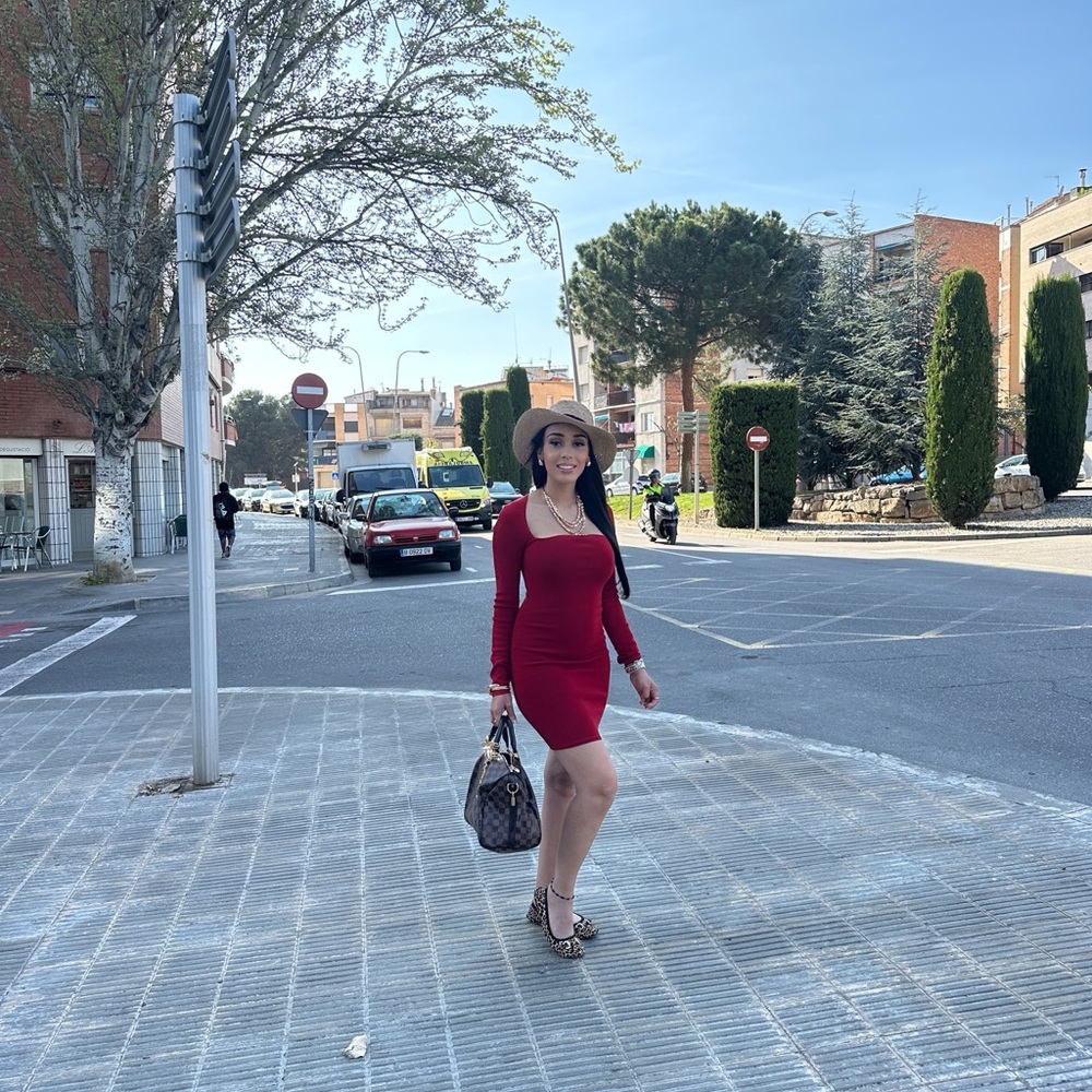 H&M Red Bodycon Dress Long Sleeve Square Neck